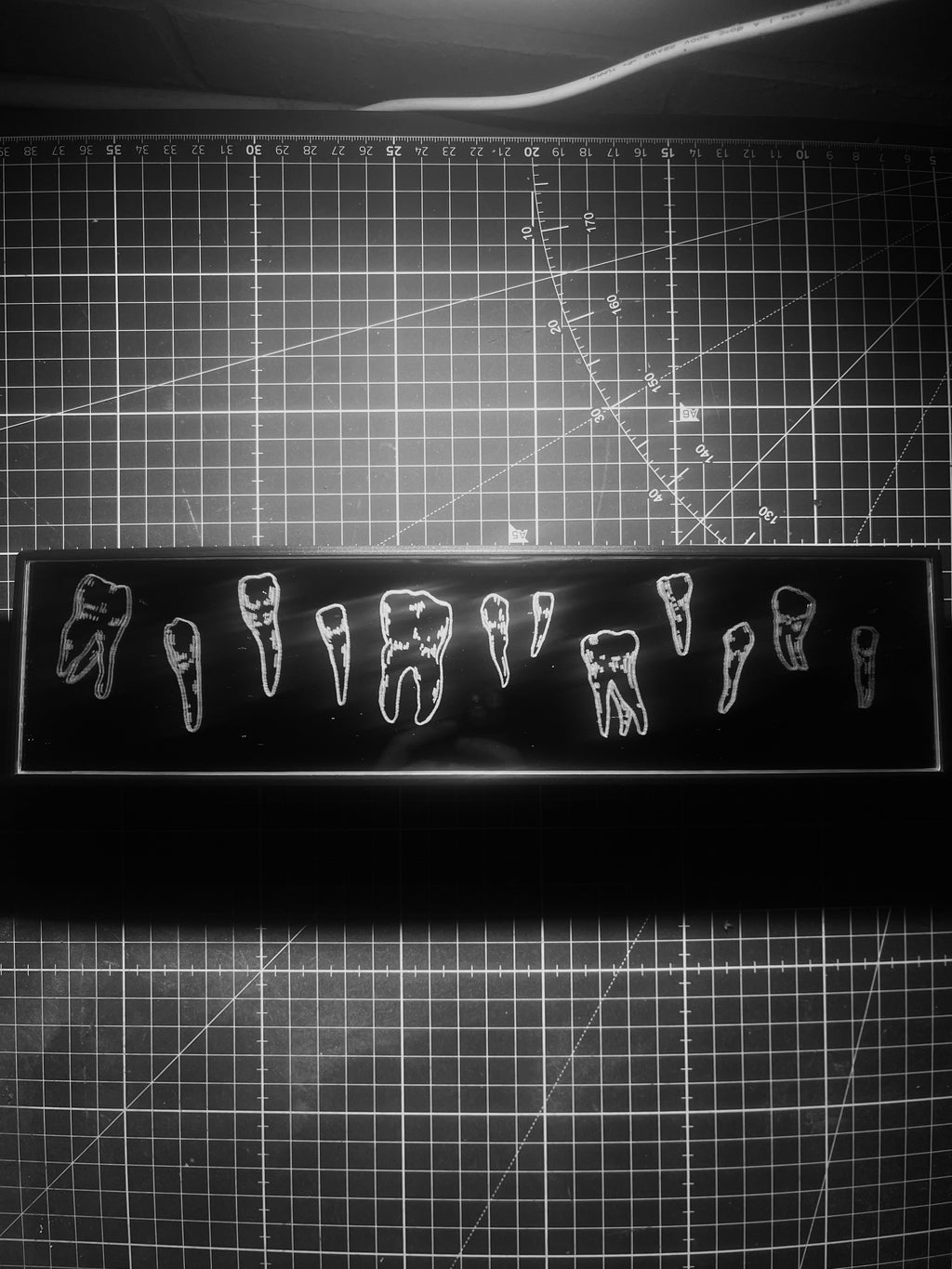 12 teeth - clip on rearview mirror